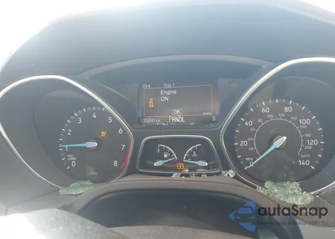 2015 Ford Focus Se из США, поврежденный, VIN 1FADP3K21FL221553